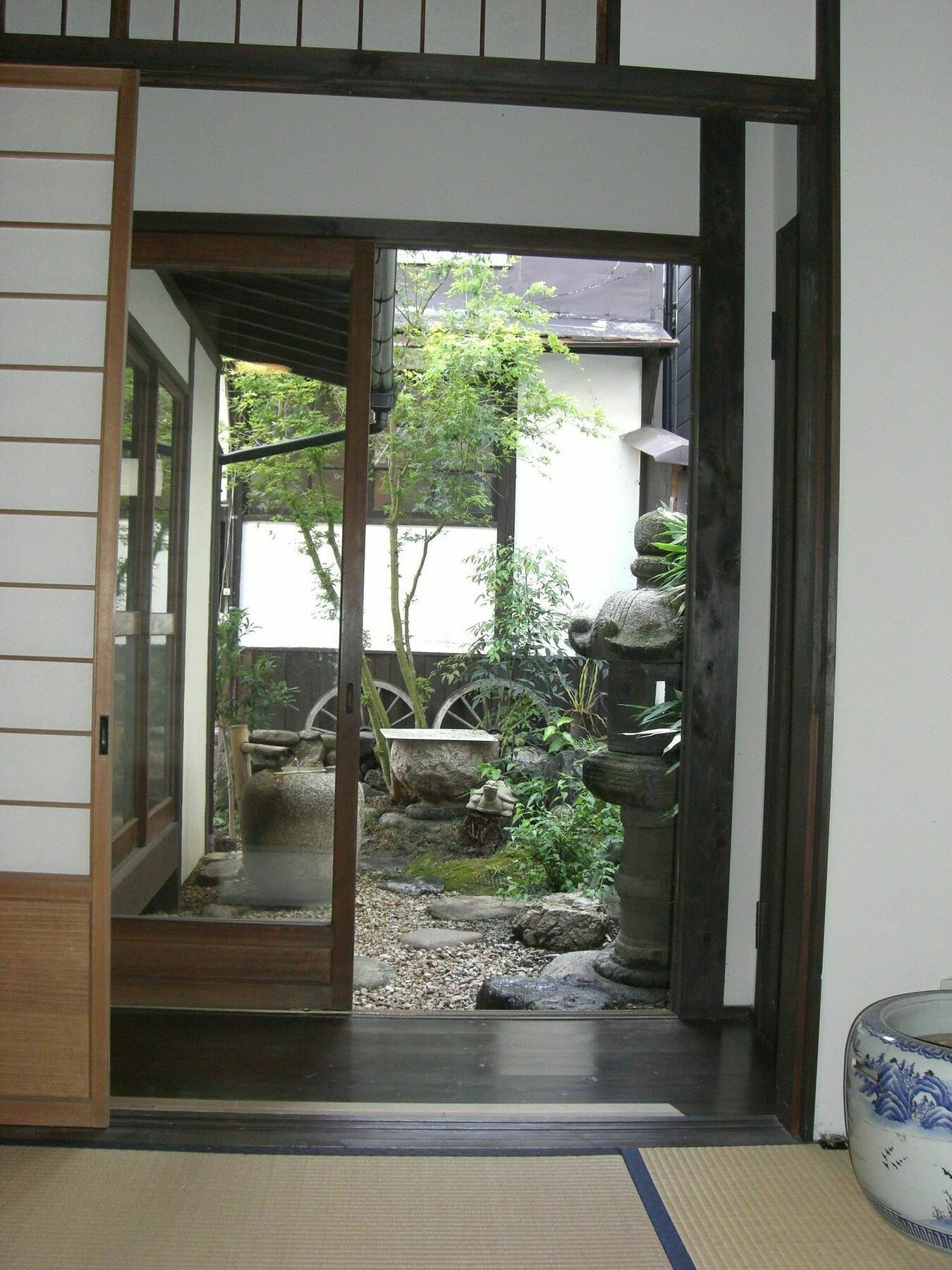 Ebisu 2*
